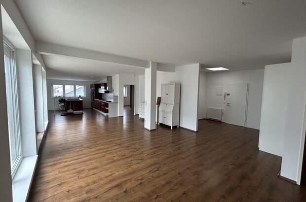 Wohnung mit Balkon kaufen in 4860 Lenzing (Bild 2)