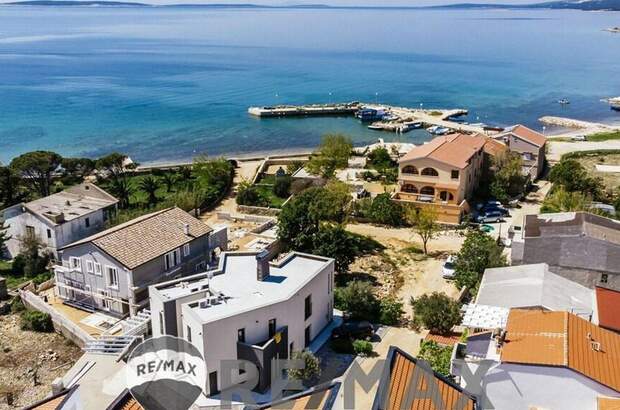 Wohnung mit Balkon kaufen in 23250 Košljun (Bild 2)