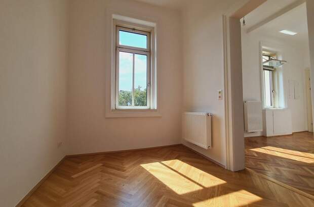 Altbauwohnung mit Balkon kaufen in 1130 Wien (Bild 5)