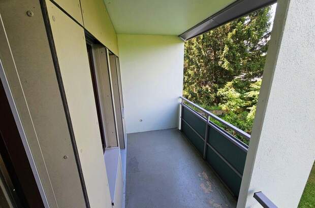 Altbauwohnung mit Balkon kaufen in 9500 Villach (Bild 2)