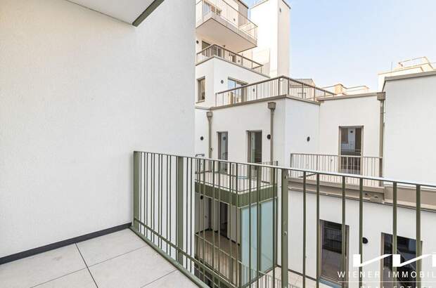 Altbauwohnung mit Balkon kaufen in 1040 Wien (Bild 2)