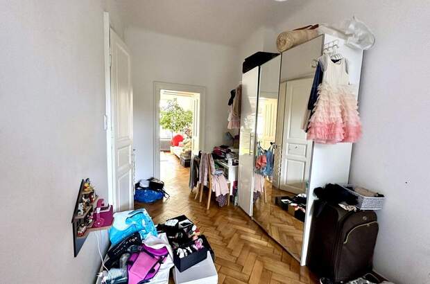 Altbauwohnung mit Balkon mieten in 8010 Graz (Bild 3)