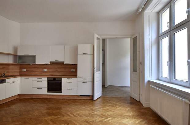 Altbauwohnung kaufen in 1060 Wien (Bild 2)