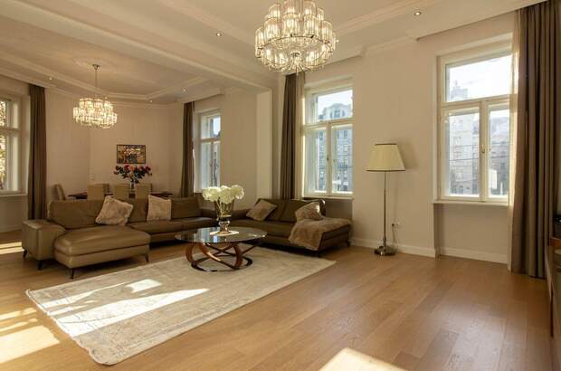 Altbauwohnung kaufen in 1060 Wien (Bild 2)