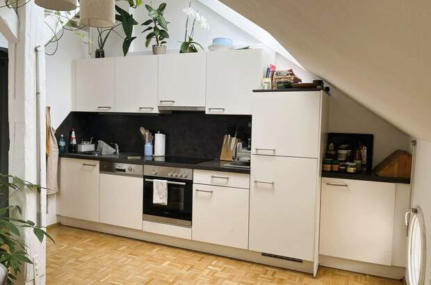 Altbauwohnung mit Balkon mieten in 8010 Graz (Bild 2)
