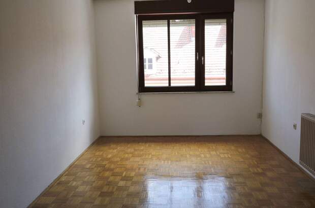 Altbauwohnung mit Balkon mieten in 8020 Graz (Bild 3)