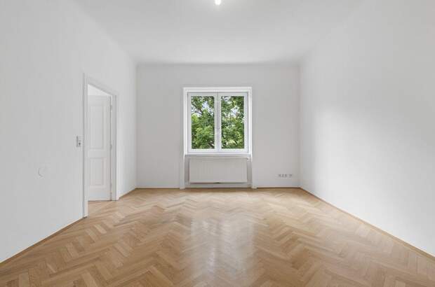 Altbauwohnung kaufen in 1130 Wien (Bild 2)