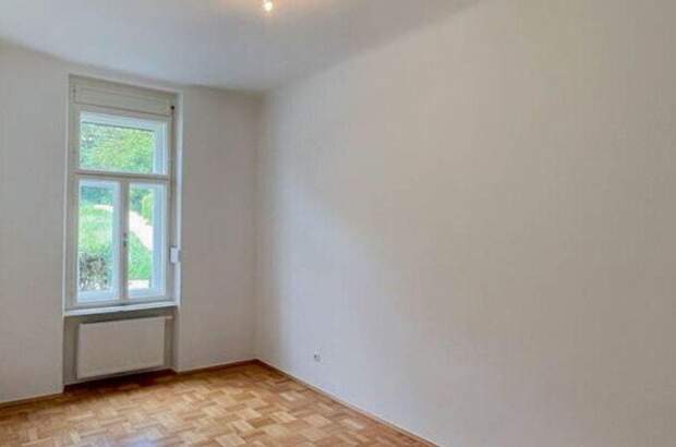 Altbauwohnung mit Balkon mieten in 8010 Graz (Bild 4)