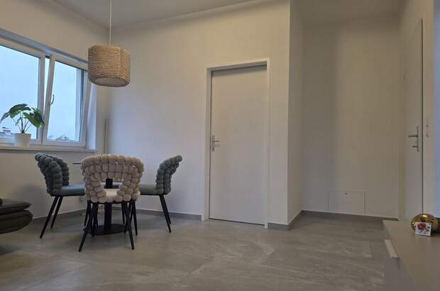 Wohnung mit Balkon kaufen in 8053 Graz (Bild 2)