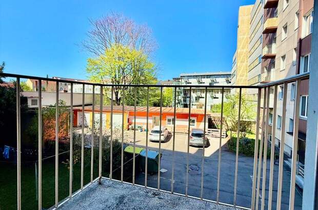 Altbauwohnung mit Balkon kaufen in 8020 Graz (Bild 3)