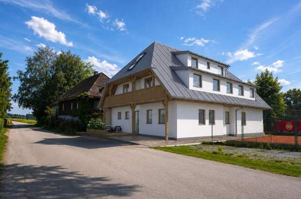 Wohnung mit Balkon kaufen in 38279 Frymburk (Bild 2)