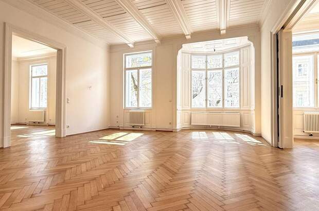 Altbauwohnung mit Balkon mieten in 1040 Wien (Bild 1)