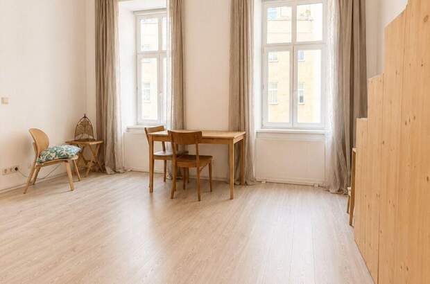 Altbauwohnung kaufen in 1090 Wien