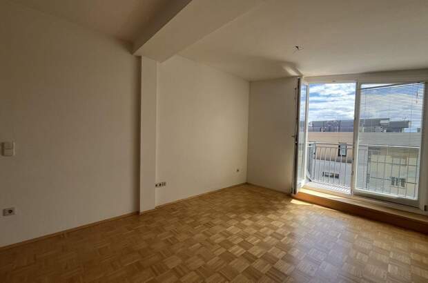 Altbauwohnung mit Balkon mieten in 8010 Graz (Bild 2)