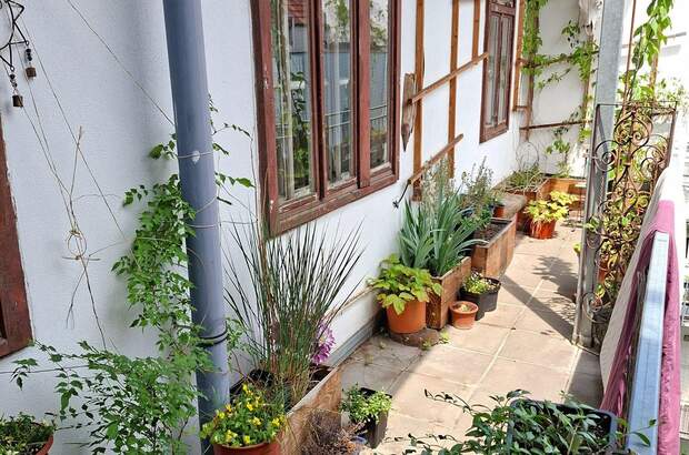 Altbauwohnung mit Balkon mieten in 1120 Wien (Bild 1)
