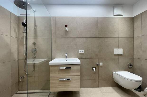 Altbauwohnung mit Balkon mieten in 5020 Salzburg (Bild 4)