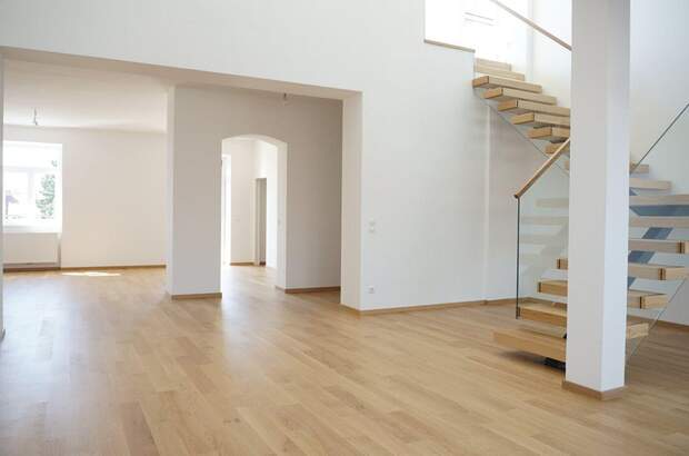 Altbauwohnung mit Balkon kaufen in 8010 Graz (Bild 2)