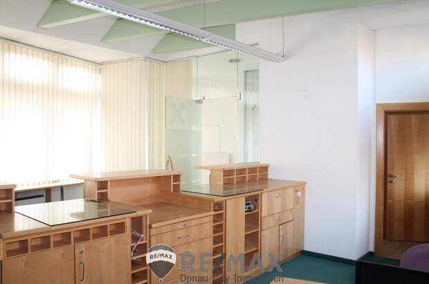 Büro / Praxis kaufen in 2020 Mittergrabern (Bild 4)
