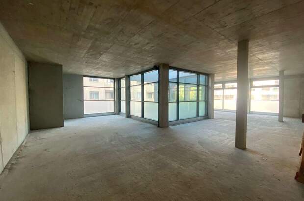 Gewerbeobjekt mieten in 1220 Wien (Bild 1)