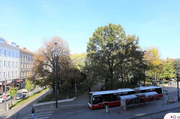 Altbauwohnung mit Balkon kaufen in 1100 Wien (Bild 2)