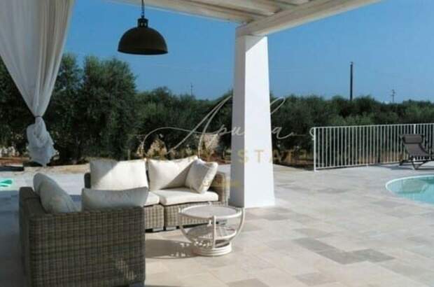 Haus mit Garten kaufen in 73040 Marina di Felloniche (Bild 1)