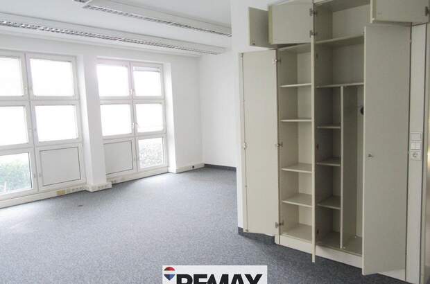 Gewerbeobjekt mieten in 1140 Wien (Bild 2)