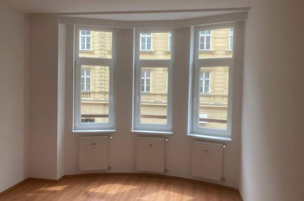 Altbauwohnung kaufen in 6020 Innsbruck (Bild 2)