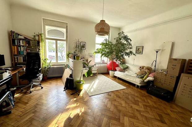 Altbauwohnung mit Balkon mieten in 8010 Graz (Bild 1)