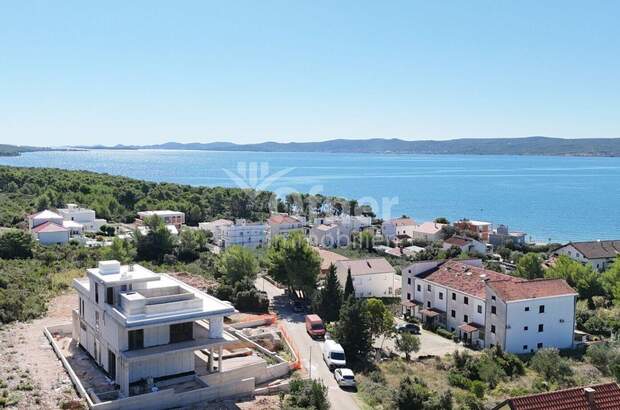 Haus kaufen in 23206 Sukošan (Bild 2)