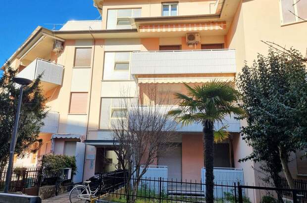 Altbauwohnung kaufen in 34073 Grado (Bild 2)