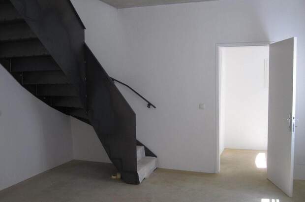 Altbauwohnung mit Balkon mieten in 1080 Wien (Bild 1)