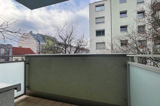 Wohnung mit Balkon kaufen in 1140 Wien