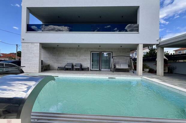 Haus kaufen in 23206 Sukošan (Bild 1)