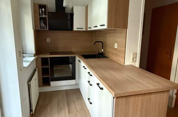 Altbauwohnung mit Balkon mieten in 8020 Graz (Bild 1)