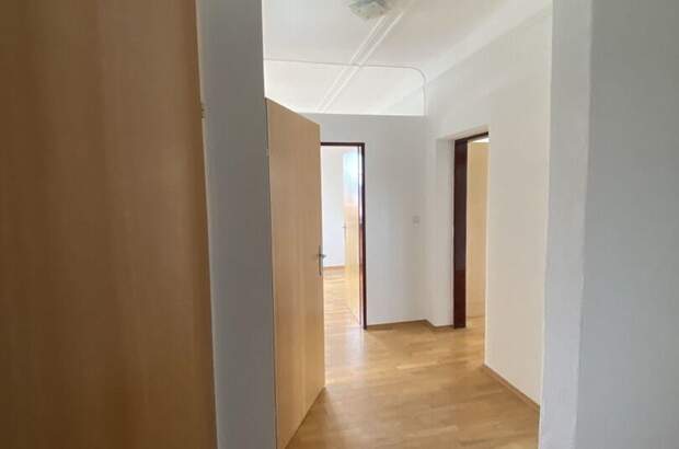 Altbauwohnung mit Balkon mieten in 8077 Gössendorf (Bild 4)