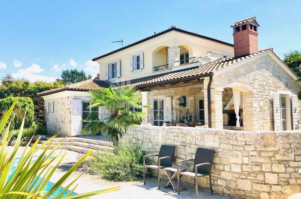 Haus kaufen in 52440 Porec (Bild 2)