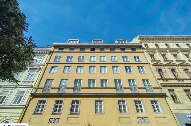 Altbauwohnung mit Balkon kaufen in 1050 Wien