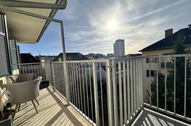 Altbauwohnung mit Balkon kaufen in 8010 Graz (Bild 1)