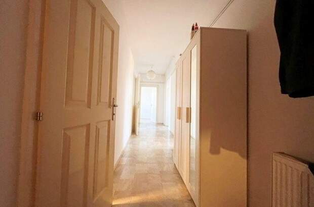 Altbauwohnung mit Balkon mieten in 8010 Graz (Bild 2)
