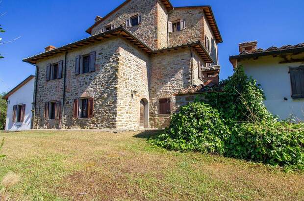 Haus mit Garten kaufen in 6064 Panicale (Bild 1)