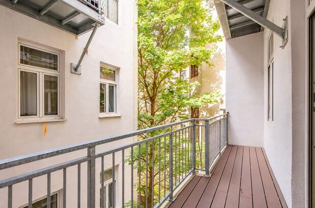 Altbauwohnung mit Balkon kaufen in 1020 Wien (Bild 1)