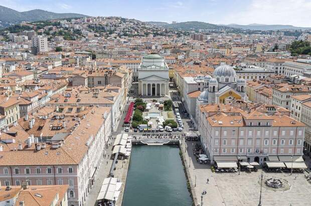 Eigentumswohnung in 34132 Trieste (Bild 2)