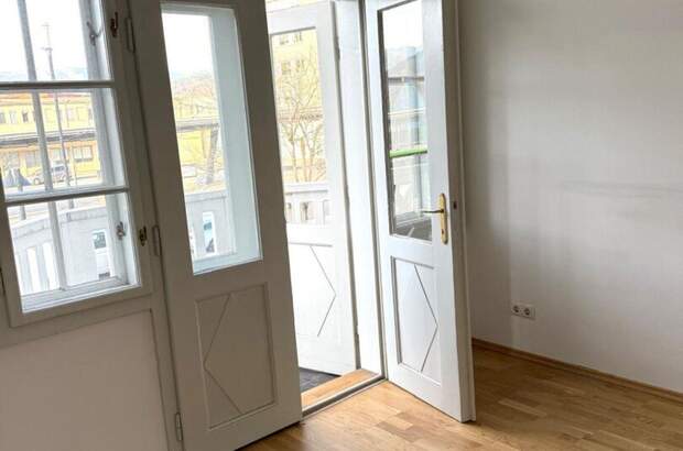 Altbauwohnung mit Balkon mieten in 8600 Bruck an der Mur (Bild 2)