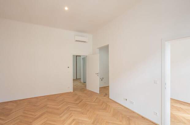 Altbauwohnung mit Balkon kaufen in 1050 Wien (Bild 2)