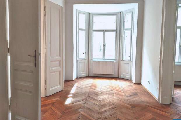 Altbauwohnung mit Balkon kaufen in 1040 Wien