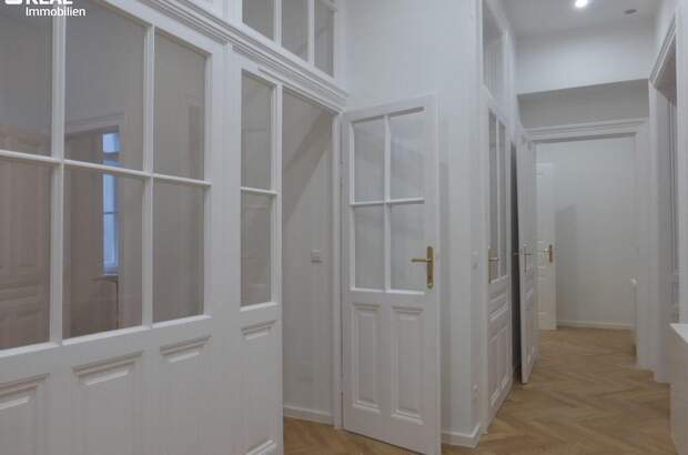 Altbauwohnung mit Balkon mieten in 1010 Wien (Bild 3)