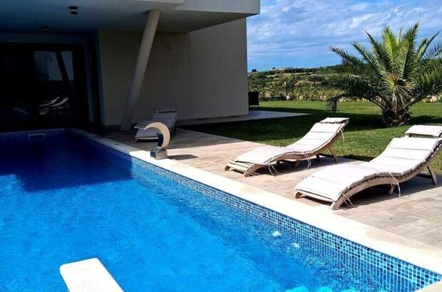 Haus mit Garten kaufen in 52466 Novigrad (Bild 2)