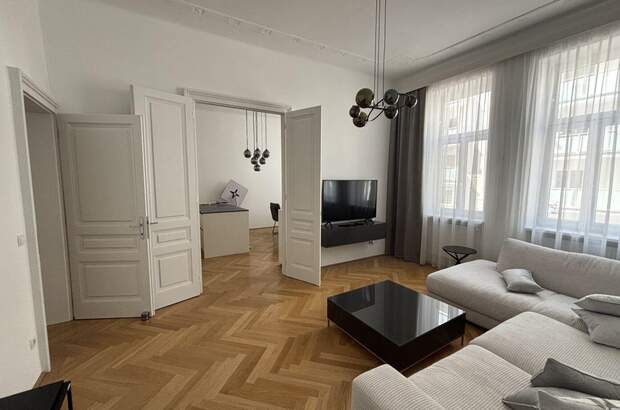 Altbauwohnung kaufen in 1040 Wien (Bild 2)