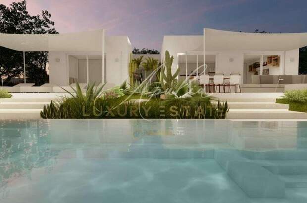 Haus mit Garten kaufen in 73040 Castrignano di Capo (Bild 1)