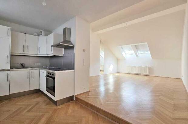 Altbauwohnung mieten in 1010 Wien (Bild 1)